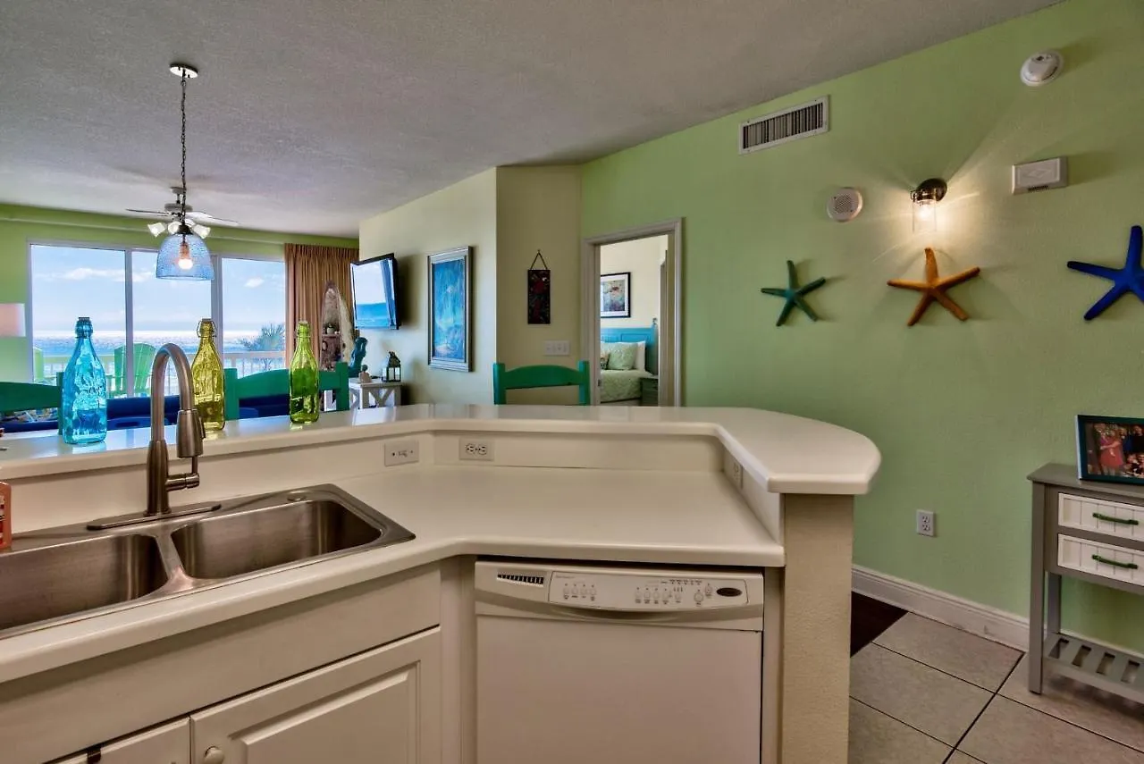 Celadon: Unit 102 By Forehand Rentals Panama City Beach Vakantiehuis